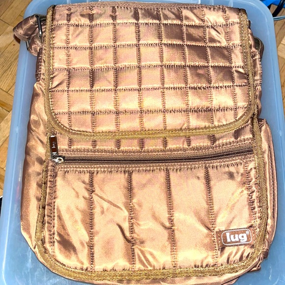 Lug - Picture 1 of 15